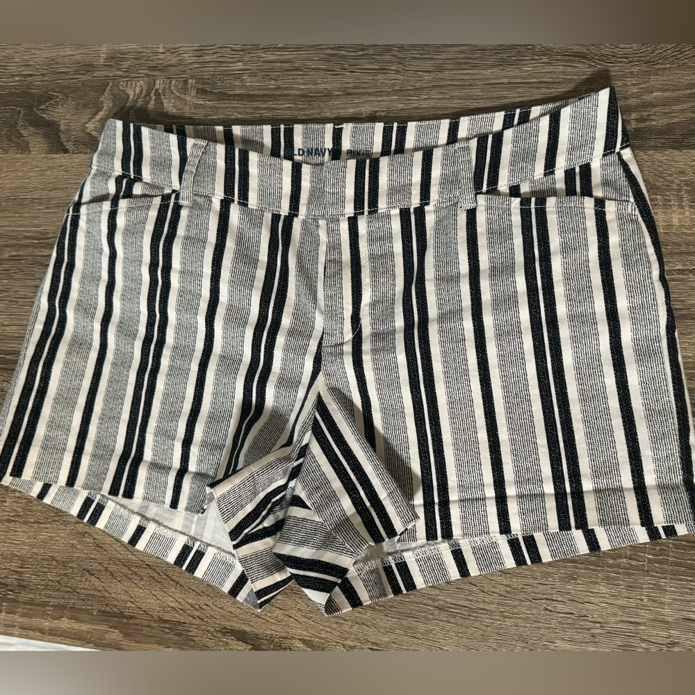 Old navy striped shorts black beige